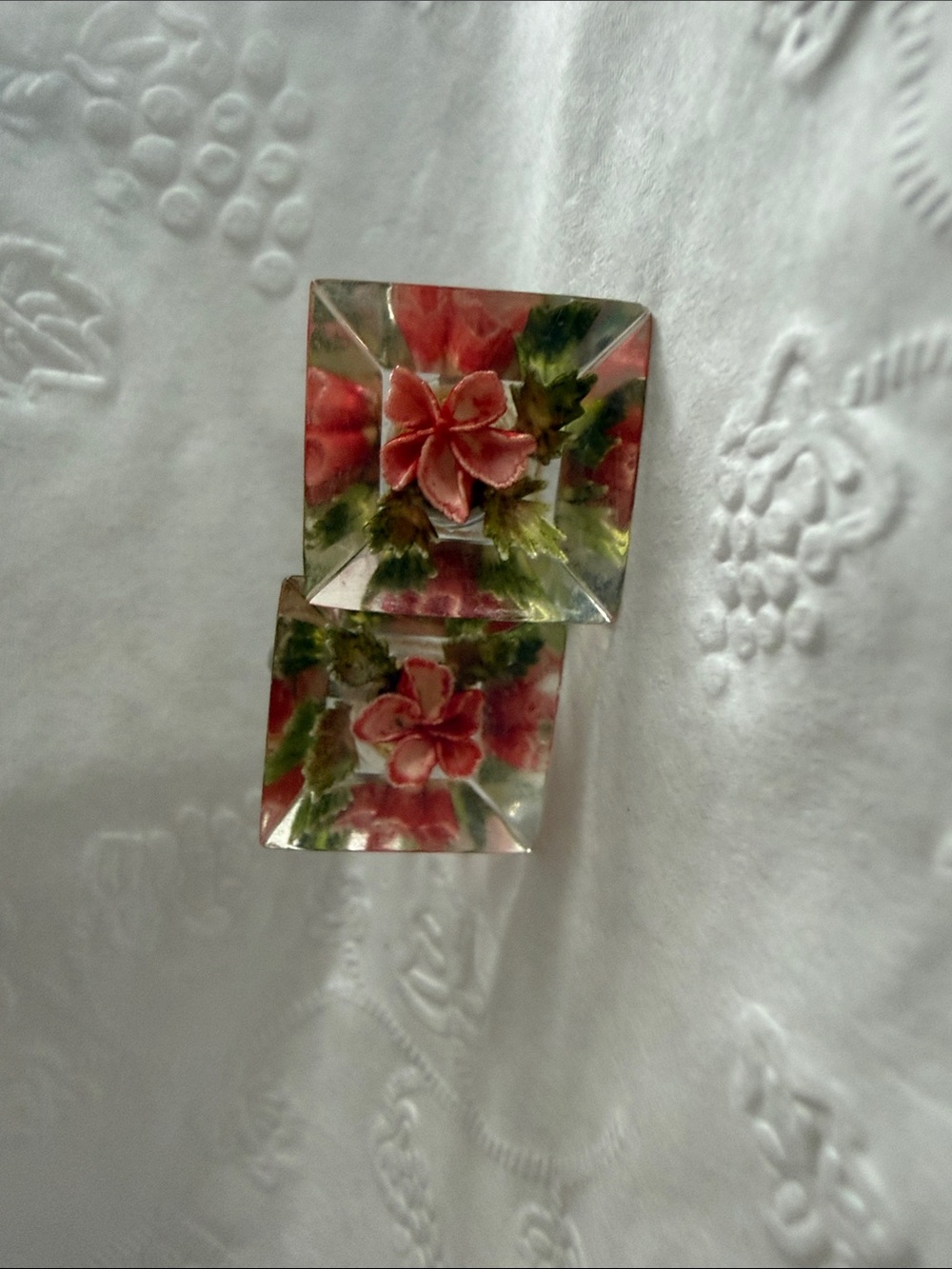 Must Have Vintage 1940s Lucite Screw on Earrings- Pink and Green